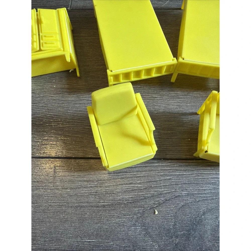 Vintage 6 Piece Liddle Kiddles Snap Happy Little Furniture Set Yellow Mattel